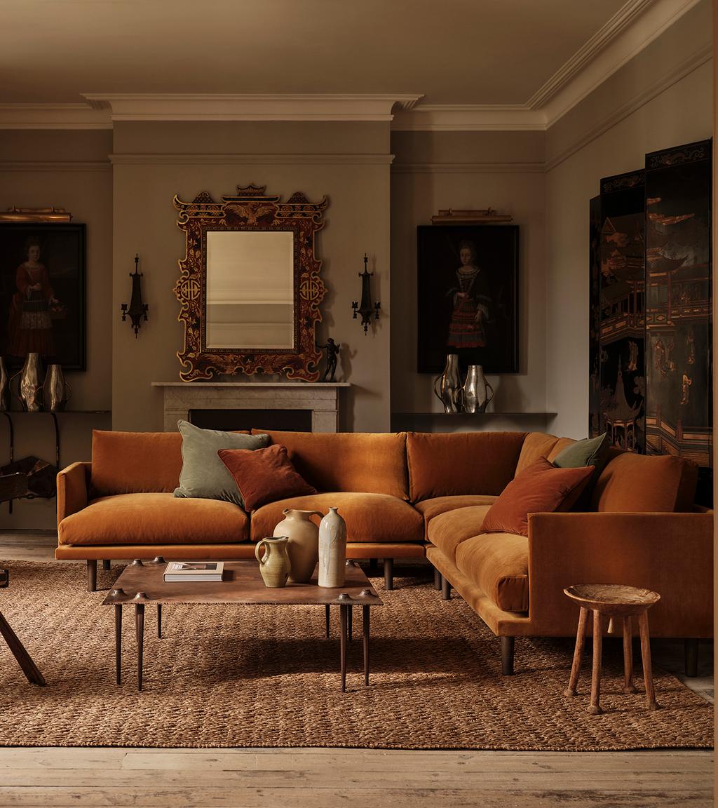 _Fabric shown:Toffee Rich Velvet_