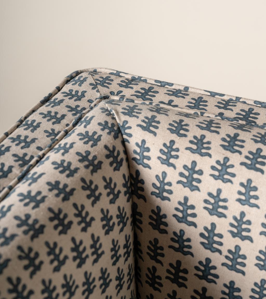 _Fabric shown: T&A Coral Squid Ink_