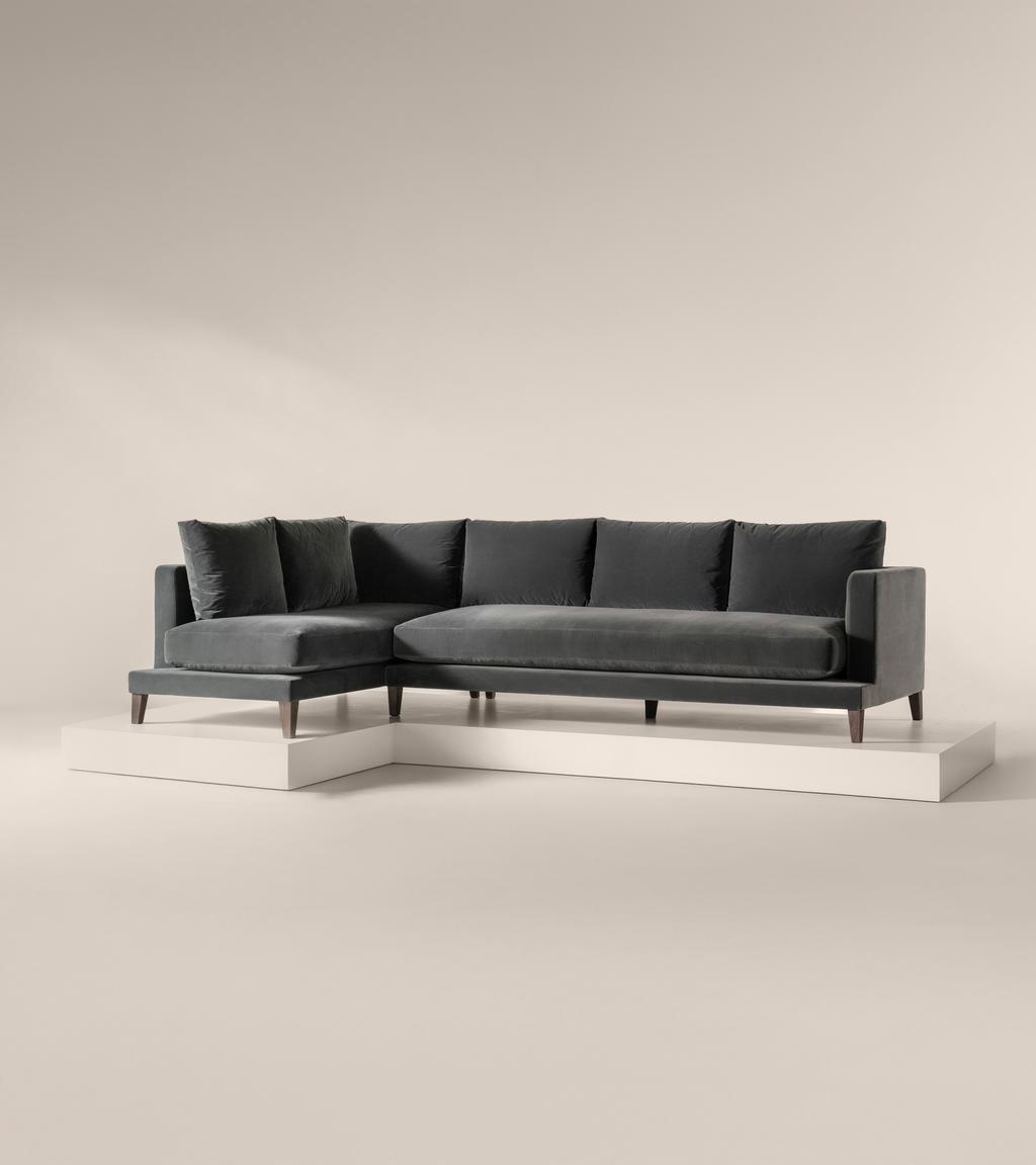 _Fabric shown: Nordic Green Rich Velvet_ 