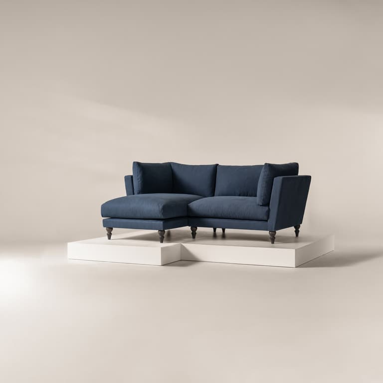 _Fabric shown: Midnight Pure Linen_