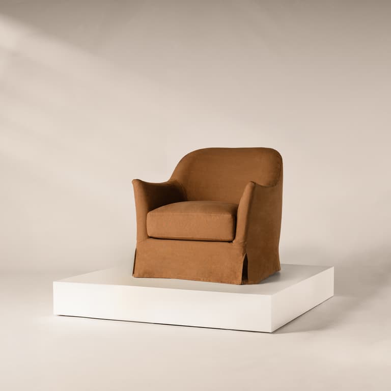 Bloomsbury LC Armchair in Pollen Pure Linen