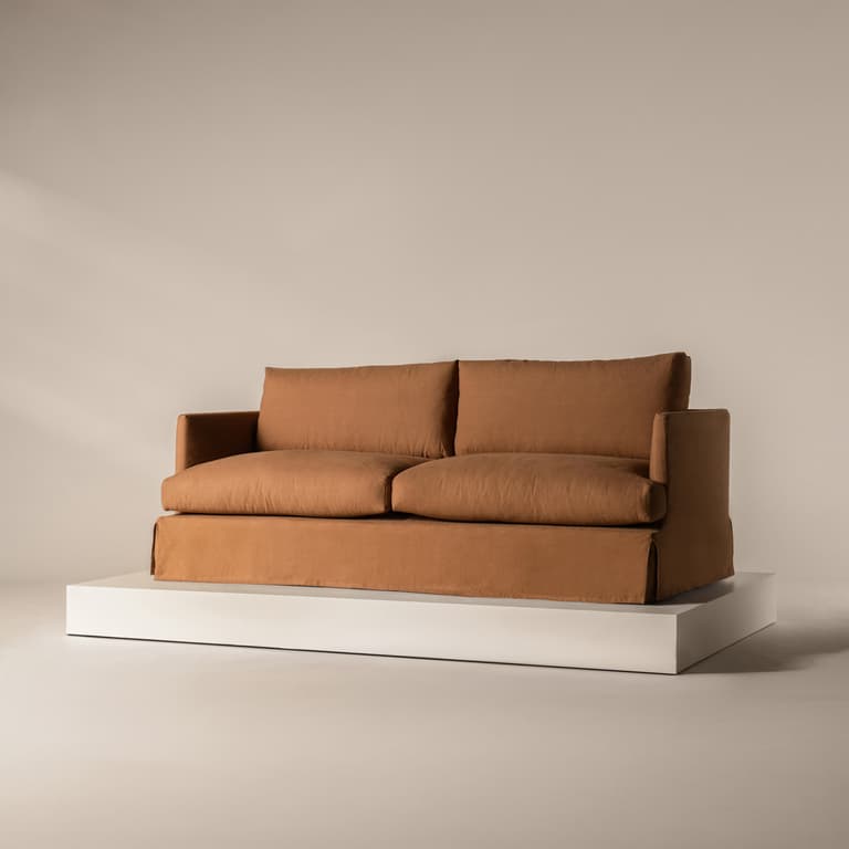 _Fabric shown: Pollen Pure Linen_
