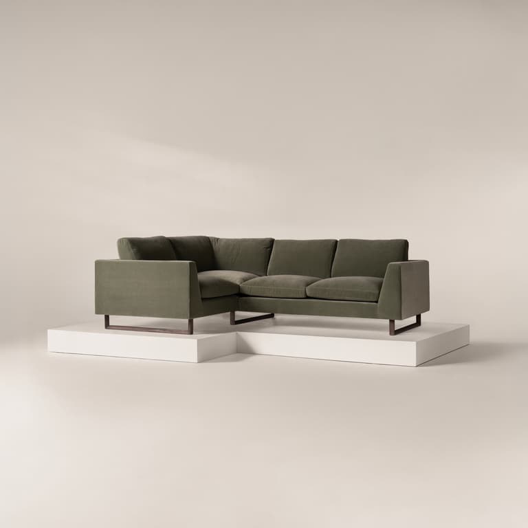 _Fabric shown: Nordic Green Rich Velvet_