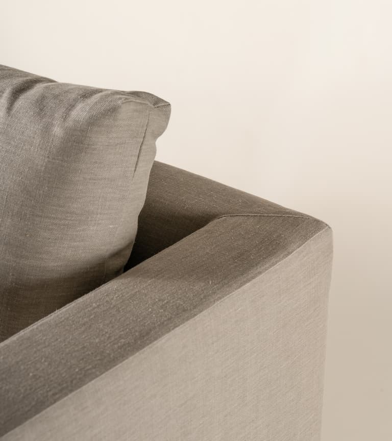 Grace Sofa, close up detail