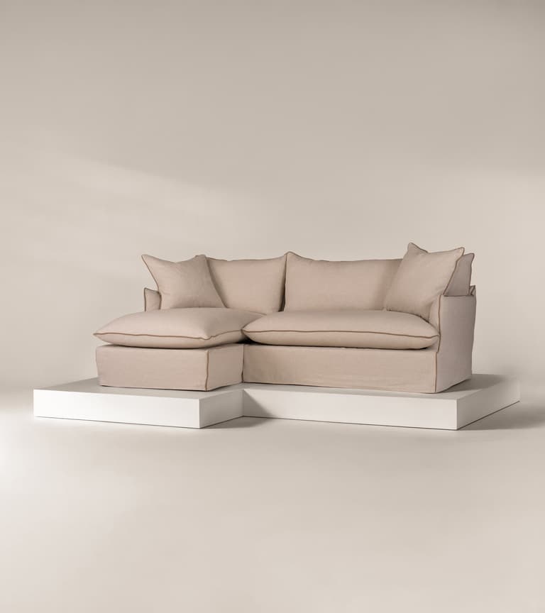 _Fabric shown: Neutral Herringbone_