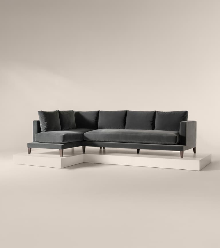 _Fabric shown: Nordic Green Rich Velvet_ 