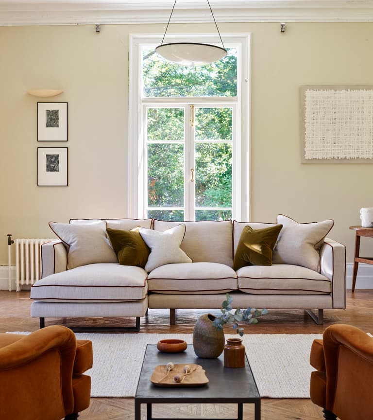 _Fabric shown: House Linen_